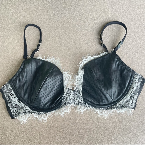 Nothing - Picture 7 of 16